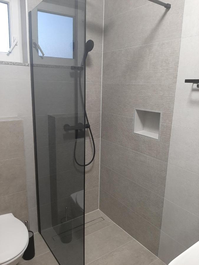 Apartman Mate Lopar Exterior foto